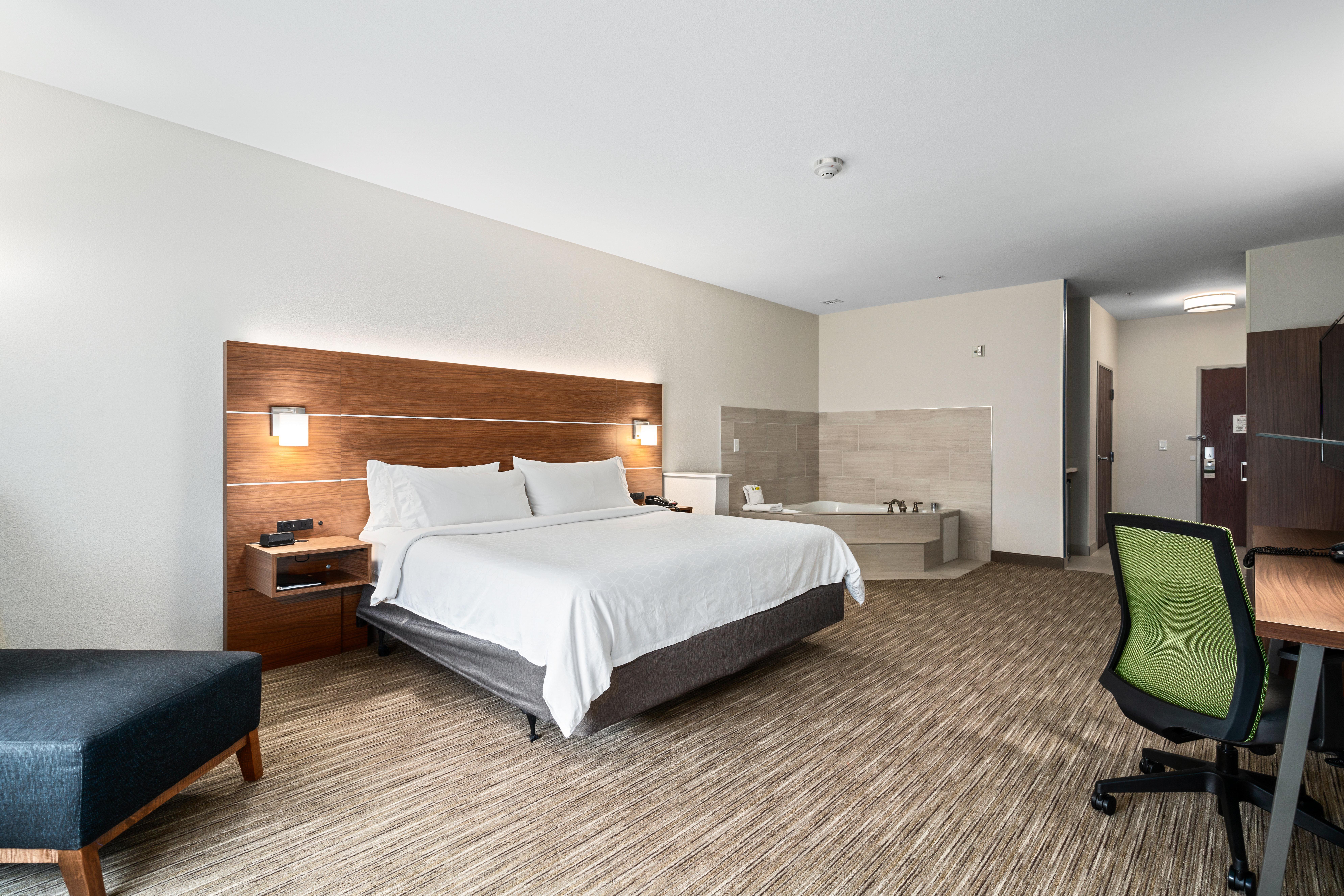Holiday Inn Express & Suites Van Buren-Fort Smith Area, An Ihg Hotel Exterior photo
